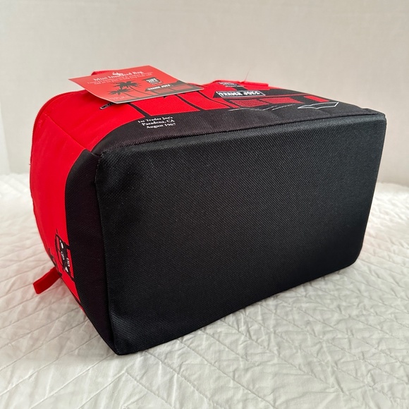 NWT Trader Joe's Mini Insulated Bag RED - Picture 9 of 10